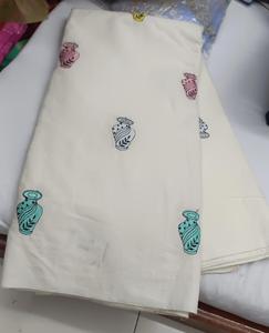 Tela de algodón suave con estampado floral, ancho 44, 75 g/m², diseño floral, para vestidos, kurtis, etc. - Product Image 5