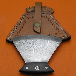 Cuchillo para Pizza de Damasco Hecho a Mano con Funda de Cuero, Cuchillo Tipo Baldeira de Espiga Completa para Cocina Profesional y Barbacoa - Product Image 4
