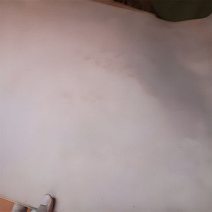 Cuir de buffle pleine fleur de qualité supérieure, tanné végétal, 5 mm d'épaisseur, tempérament dur, pour semelles de chaussures et sacs, taille moyenne 7 à 8 pieds carrés par pièce - Product Image 2