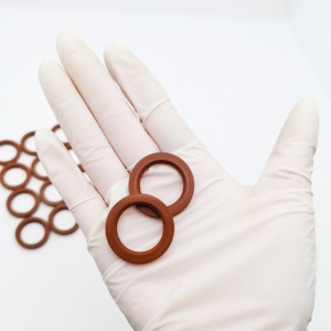 Cfnak nhà máy trực tiếp Chất lượng cao tùy chỉnh kích thước đúc <span class=keywords><strong>FKM</strong></span> con dấu và miếng đệm cao su, con dấu nhà sản xuất - Product Image 4