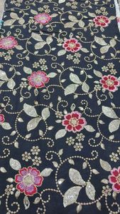 Tissu de velours de luxe brodé avec un design jacquard à paillettes pour robe de soirée, robe de fête et vêtements de mode formels - Product Image 4