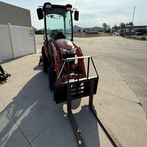 Tractor Compacto B2650 2014 Z253572 Equipo Premium Listo para Exportación - Product Image 1