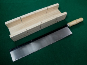 Factory Direct Supply Wood Mitre Box And <b>Saw</b> Set with High Carbon Steel <b>Saw</b> Blade - Product Image 1