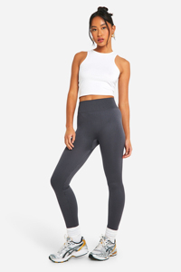 Leggings de sport pour femmes de haute qualité, respirants, personnalisables sur mesure. - Product Image 5