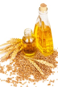 Aceite esencial de germen de trigo cultivado salvaje Extracto de hierbas puramente naturales en forma líquida exportado a granel empaquetado en botellas - Product Image 6