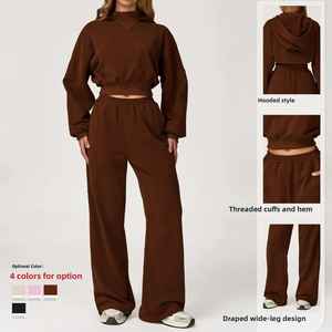 Conjunto de Sudadera con Capucha y Pantalones Deportivos de Alta Calidad para Mujer, Ropa de Diseñador Personalizada, Conjunto Deportivo de Dos Piezas con Cremallera - Product Image 5