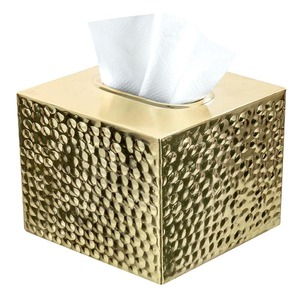 Boîte à mouchoirs décorative en métal martelé couleur laiton, avec fond ouvert, texture granulée, support carré pour mouchoirs - Product Image 1