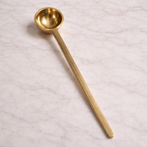 Cuchara Golchi Andhra de Latón Antiguo – Cuchara Tradicional Hecha a Mano para Servir / Cuchara para Aceite de Pooja - Product Image 1