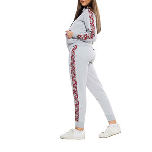Ensemble jogging 2 pièces personnalisé pour femme grande taille : sweat à capuche et pantalon en molleton écologique avec boutons en maille, coton de haute qualité - Product Image 4