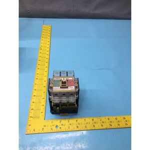 Contactor Magnético Mitsubishi S-K50, S-K50CX - Equipo y Piezas de Semiconductores de Confianza con Legado Global - Product Image 1