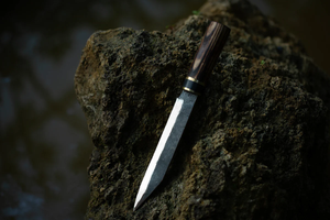 Couteau Viking Seax forgé à la main, couteau de chasse scandinave en acier carbone, lame utilitaire pour la survie en forêt avec manche en bois - Product Image 4