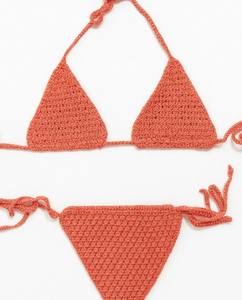 Conjunto de bikini ajustable de ganchillo color melocotón con tiras ajustables. - Product Image 3