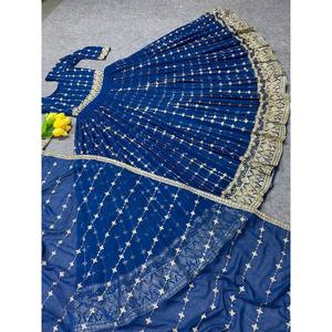 ชุด anarkali กับ dupatta ที่สวยงามสำหรับชุดพรหม - Product Image 1