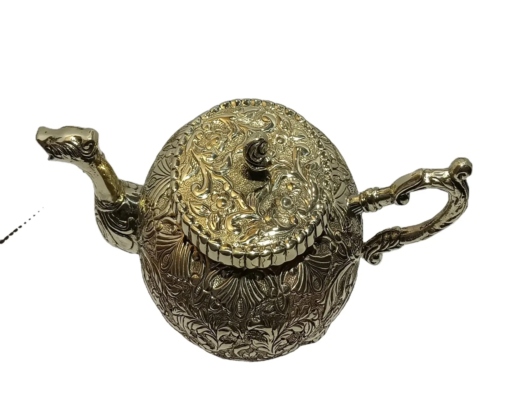 Bule de chá de latão antigo com desenho elegante e acabamento antigo, item de catering gravado à mão para servir café e chá