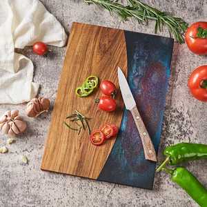 Planche à découper en résine et bois au design moderne, multifonctionnelle, de haute qualité, pour couper le fromage, servir, faite à la main, durable, facile à nettoyer - Product Image 2