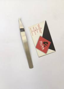 แหนบวางแบร็กเก็ตสำหรับงานทันตกรรม ขนาด 5 นิ้ว ปลายหยัก ผลิตจากเหล็กกล้าไร้สนิมเยอรมัน ใช้งานด้วยมือ ระดับ Class II ได้รับมาตรฐาน CE ISO สำหรับการผ่าตัด - Product Image 2