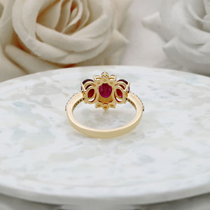 Bague en or jaune 14 carats avec rubis et diamants pour femme |   Bague de fiançailles ovale à trois pierres en rubis, bijoux fins, cadeau - Product Image 2