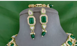 Ensemble collier et boucles d'oreilles en moissanite plaqué or de qualité supérieure, élégant et tendance, pour femmes, idéal pour les fêtes et les mariages - Product Image 2
