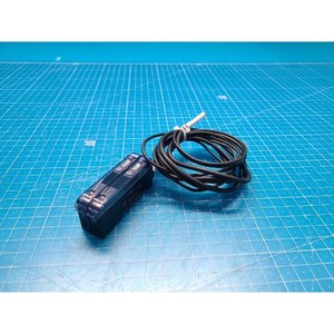 Keyence FS-V11 + FS-V12ที่ใช้เป็นชิ้นส่วนอุปกรณ์เซมิคอนดักเตอร์แบบดั้งเดิม - Product Image 2
