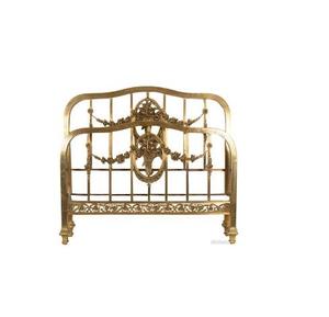 Cadre de lit en laiton distinctif, conçu pour des espaces de vie élégants, offrant un savoir-faire supérieur et un soutien confortable pour un sommeil réparateur. - Product Image 1