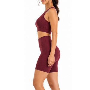 Ensemble de sport côtelé sans couture haut de gamme pour femme – Soutien-gorge de sport côtelé et short en maille douce, ajustement confortable, ensemble fitness moderne deux pièces - Product Image 3