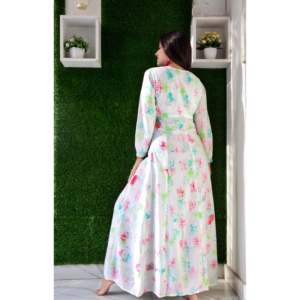 Robe trapèze multicolore blanc rosé en tissu mousseline avec taille naturelle - Product Image 2
