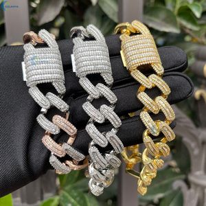 Pulsera de Diamantes Cultivados en Laboratorio de 22MM con Corte Baguette, Estilo Cubano, Hip Hop, Personalizable - Product Image 2