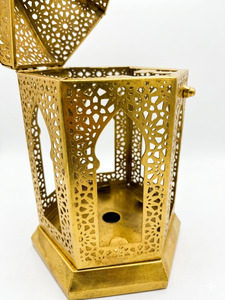 AH CREATIONS Lanterne marocaine dorée en métal, faite à la main, écologique, avec panneau en verre découpé, porte-bougie suspendu, portable pour la maison - Product Image 6