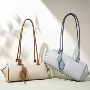 Sac à bandoulière en cuir véritable de qualité supérieure pour femme, élégant sac fourre-tout marron beige avec poignée supérieure et bandoulière réglable - Product Image 6