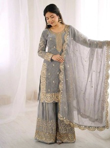 Conjunto de kurta, palazzo y dupatta de seda Fendi bordada de buena calidad para mujer, ideal para bodas, fiestas y ocasiones festivas, disponible para la venta. - Product Image 5