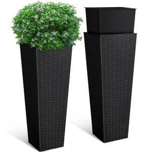 Elegante macetero metálico de diseño, creado para realzar la belleza de las salas de estar y las esquinas de jardines con un atractivo y sofisticado estilo. - Product Image 4