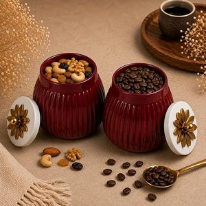 Ensemble de pots de rangement en métal rouges ronds hermétiques avec couvercle à motif floral pour la conservation des aliments en cuisine, design moderne, fabrication artisanale - Product Image 1