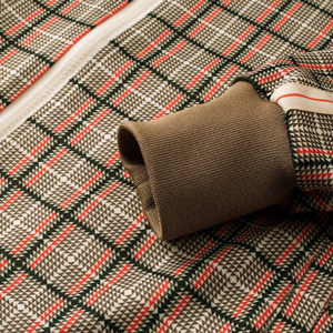 Survêtements Slim Fit Personnalisables avec Logo en Polaire Technique et Poches Latérales – Survêtement Hiver en Polaire Technique - Product Image 4
