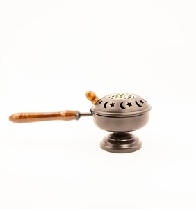 Nuevo diseño, producto de última generación, venta al por mayor, quemador de incienso Bakhoor metálico árabe portátil de lujo, blanco brillante, personalizado para Oriente Medio. - Product Image 3