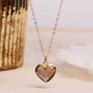Collier ajustable plaqué or avec pendentif cœur en quartz fumé fait main, cadeau de fiançailles - Product Image 4