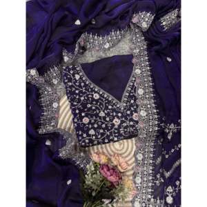 Sari pour femmes de créateur avec des paillettes et des broderies en zari, magnifique ensemble - Product Image 4