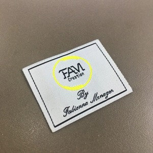 Etiquetas Tejidas Personalizadas de Lujo Ecológicas de Corte Recto, Etiquetas de Satén Negro para Prendas, Etiquetas de Marca de Ropa de Calidad, Diseño de Logotipo Personalizado para Camisas - Product Image 2