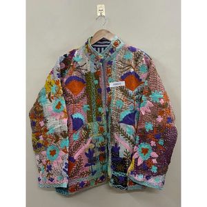 Veste courte en broderie Suzani Kantha faite à la main pour femme, taille unique, veste Suzani unique, cadeau pour elle - Product Image 4