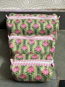 Lovely Floral Quilted Cosmetic Bag Small Size Zipper Closure Textile Material Portable Toiletry Bag - Product Image 2