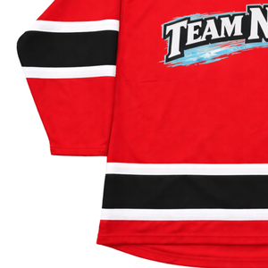 Camiseta de Hockey sobre Hielo Sublimada Personalizada en Rojo y Negro, Uniforme de Hockey Profesional con Nombre del Equipo, Camiseta Deportiva Transpirable para Hombre, Rendimiento de Élite - Product Image 4