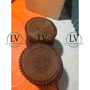 Set de table en rotin naturel tressé complexe, assiettes de présentation en osier fabriquées par des artisans vietnamiens, décoration de table de luxe durable - Product Image 6