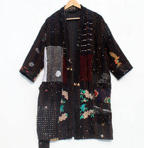 Kimono de algodón con patchwork Kantha, hecho a mano en India, ecológico, grueso, para mujer, con cierre de cinturón cosido a mano. - Product Image 5