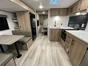 Camping-car de luxe Confortable 2023 2024 2025 Keystones C-o-l-e-m-a-n Light 22BX, caravane, camping-car, remorque de voyage - Product Image 3