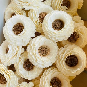 VADEE SOLA WOOD FLOWER White Ranunculus Style <b>Reed</b> <b>Diffuser</b> Flower Bundle Replacement Handmade Sustainable Dried <b>Reed</b> <b>Diffuser</b> - Product Image 3