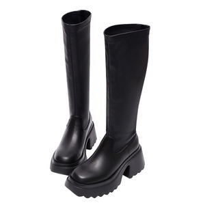 Bottes noires à talon épais Ann's, semelle plateforme de 8,5 cm - Product Image 3