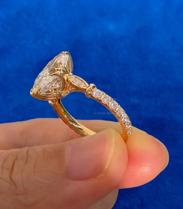 Anillo de Oro de 14K con Diamante Ovalado de Laboratorio, Anillo de Compromiso Vintage, Anillo de Lujo con Piedras Laterales Únicas, Regalo de Joyería Nupcial para Ella - Product Image 3