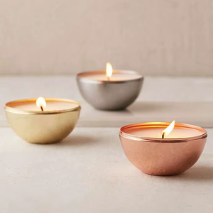 Ensemble de bougies parfumées métalliques Bougies chauffe-plat élégantes dans des supports métalliques pour la décoration intérieure Bougies parfumées de luxe dernier cri - Product Image 1