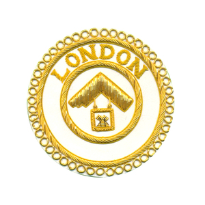 Insignia Masónica de la Mejor Calidad, Diseño de Primera Calidad, Chapada en Oro, Técnica de Bordado en Tela, Insignia Masónica de Pakistán - Product Image 1