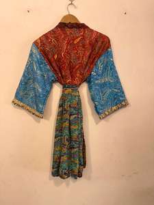 Robe kimono confortable et légère, style hippie, pour l'été, avec empiècements et imprimé floral bohème - Product Image 5