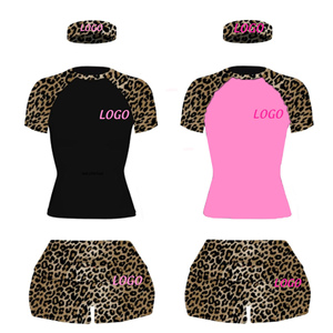 ชุดเซ็ตเสื้อผ้าลำลองสำหรับผู้หญิง ปี 2026 ลายเสือดาว/เสือชีตาห์ พิมพ์โลโก้ได้ตามต้องการ เสื้อผ้าฝ้ายคุณภาพสูง ชุดเสื้อและกางเกงขาสั้นสำหรับผู้หญิง - Product Image 1